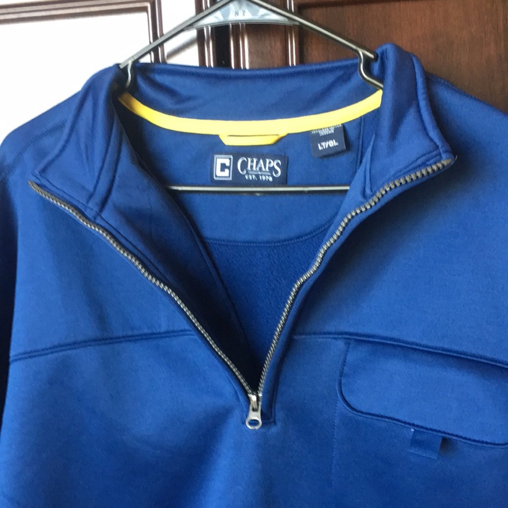 Chaps Men’s  fleece 1/4 zip pullover w backpocket